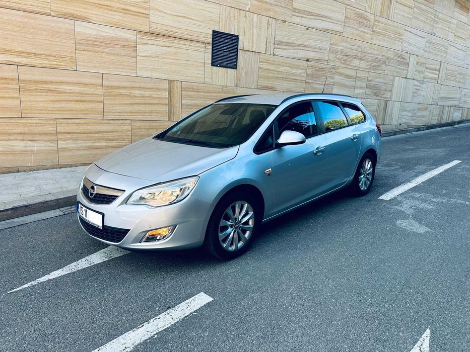 Opel Astra ~ 1.7Diesel Euro 5 ~ Clima Pilot Senz Park Scaune Incalzite