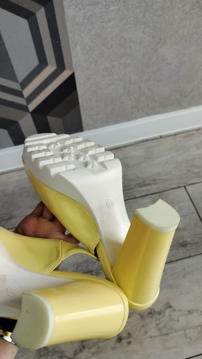 туфли босоножки новые