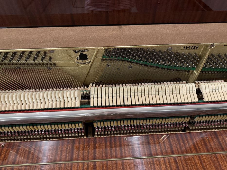 Продам пианино  Weinbach