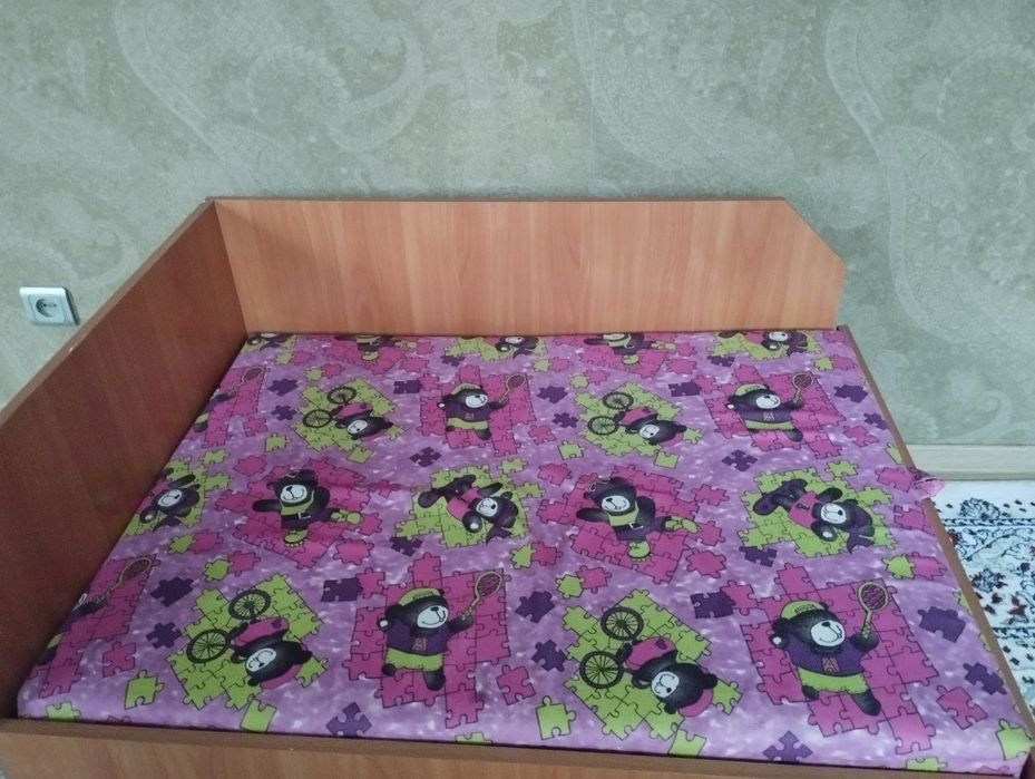 Продам детскую кровать тахту