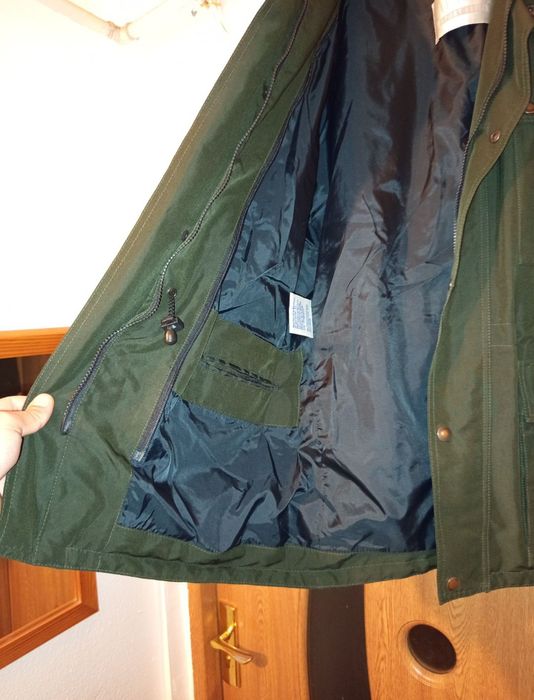 Vând jachetă rară de poliție din Austria