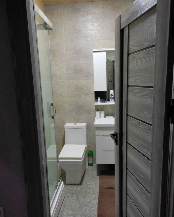 Продается квартира Юнусабад 18кв 3/4/7