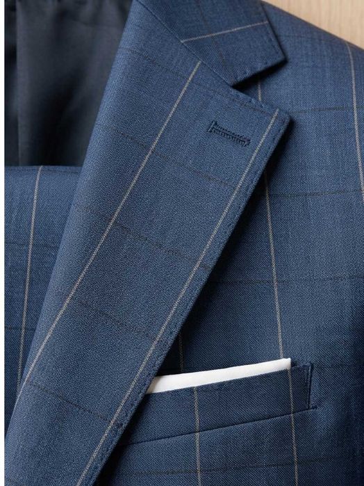 Луксозен мъжки костюм CARDUCCI от 3 части (100% Вълна)