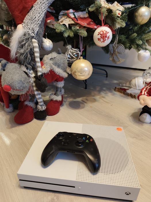 Xbox one S.  Hdd 500 gb