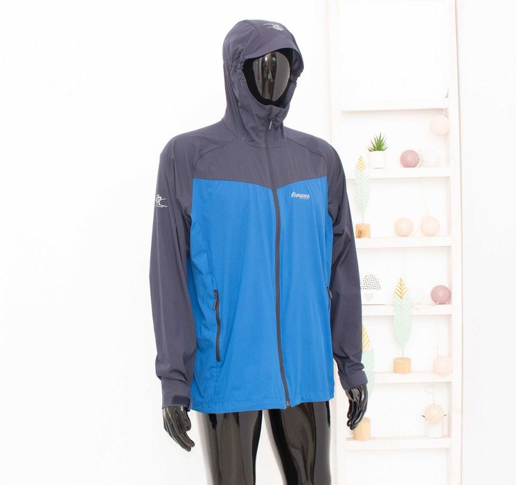 BERGANS Microlight Jacket мъжко яке много тънко с качулка ветровка L