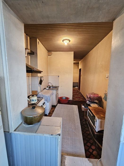 Продается 2 ком квартира в 9 мкр 1 этаж