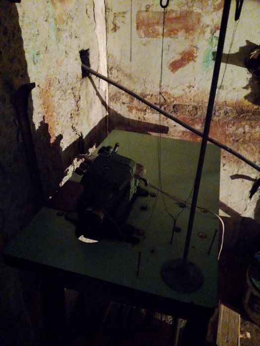 Продам оверлок советский