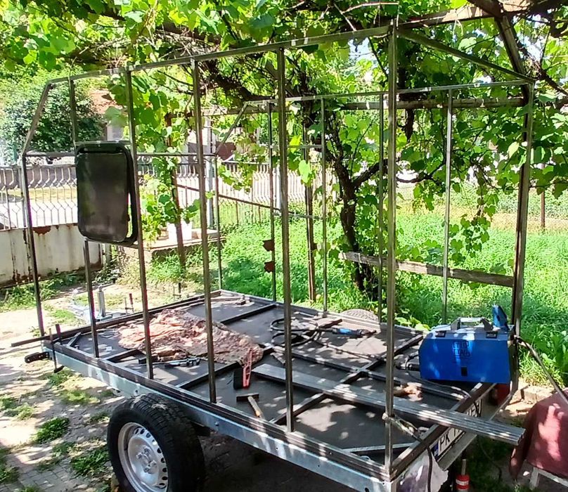 Ново къмпинг ремарке