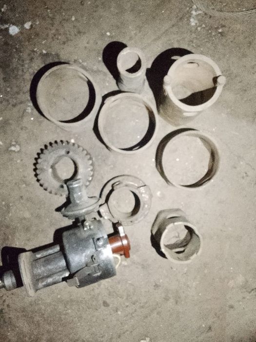 Продам запчасти на газ 53