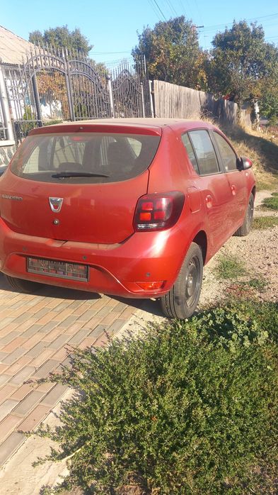 Vând sandero 1.5 euro 6