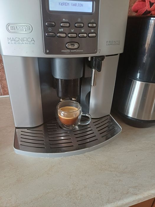 Delonghi magnifica pronto cappuccino!