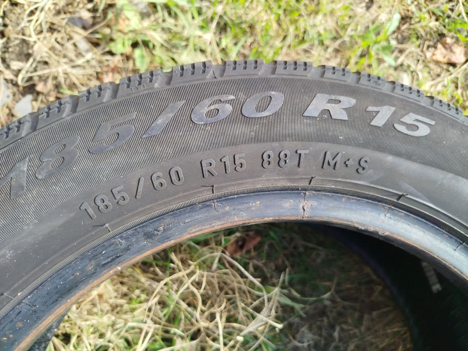 гуми PIRELLI 185.60.15 комплект 4 бр. за 30 евро.