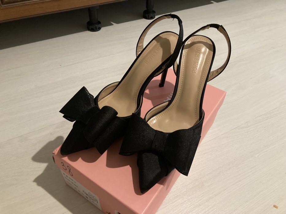 Продам туфли на каблуке