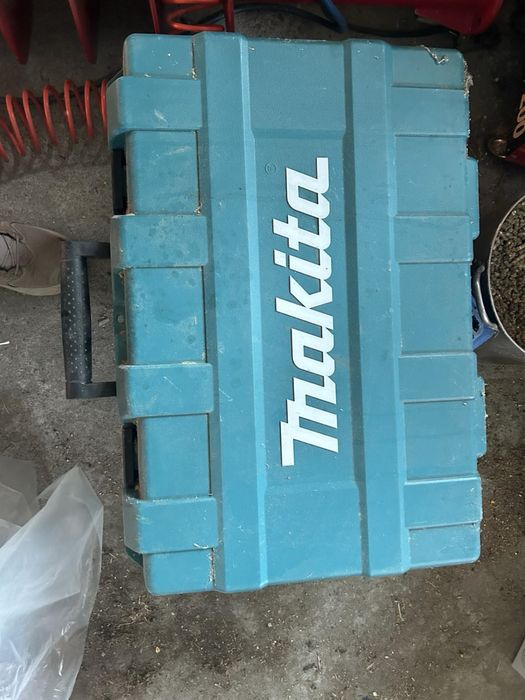 Макита пробвана само заредена с грес