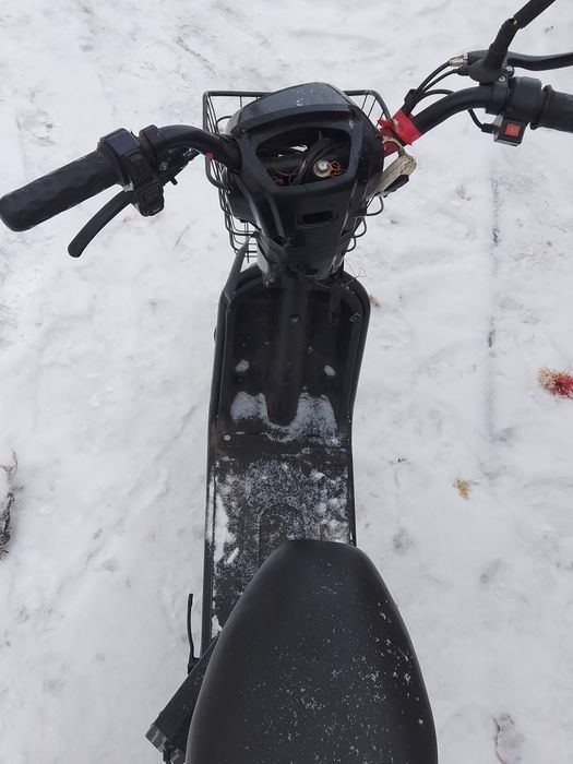 Продам электроскутер на ходу