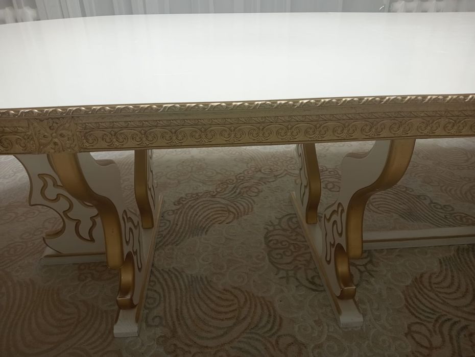 Продам стол 50.000