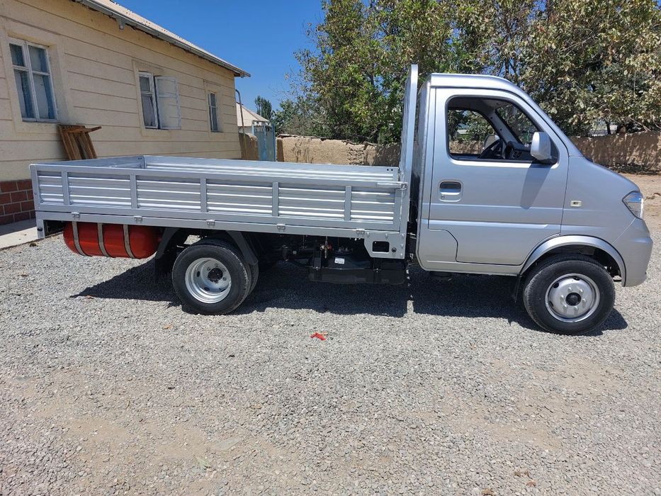 Dongfeng D 50 sotiladi