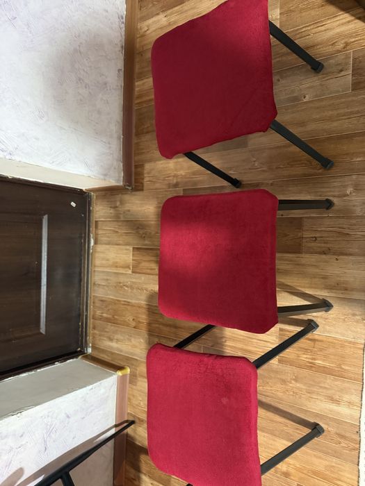 Табуретки кухонные