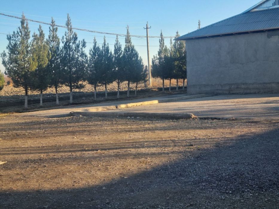 Uy sotiladi 8sotix Kadastr bor