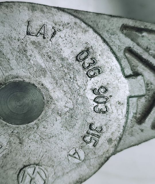 Intinzator curea 1.4 tdi 2.0 BKD bjb 03g903315a Volkswagen VW Polo 3 (facelift) seria