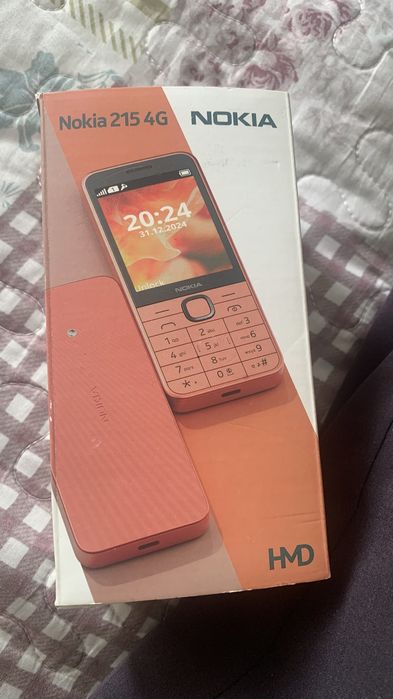Продам кнопочный телефон Nokia 215. 4G