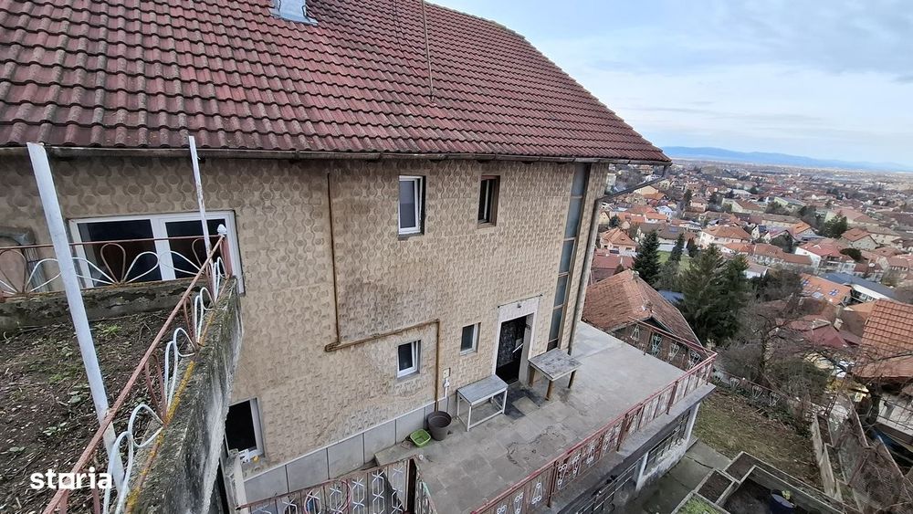 Vanzare Vila  3 Apart  Drumul Poienii  Livada Postei Proprietate Unica