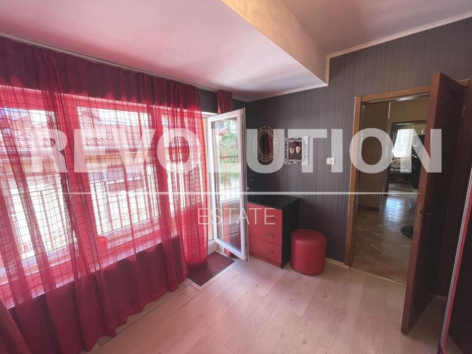 Дава се под наем Двустаен апартамент в Варна, Бриз - 75 кв.м за 498.27 € - Снимка #4