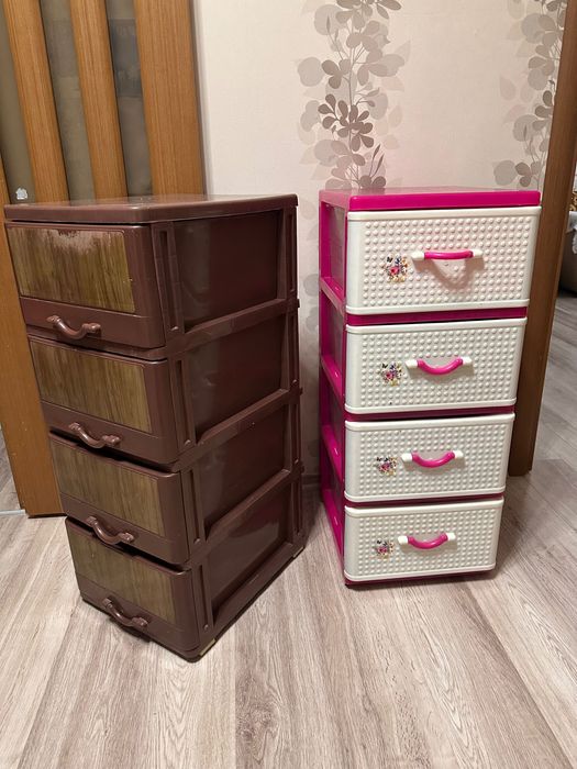 Комод пластиковый на колесах