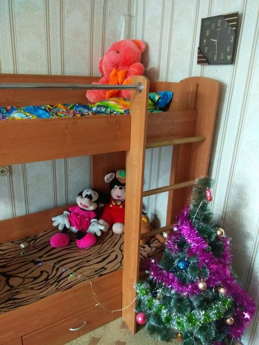 Детская кровать двух'ярусная.