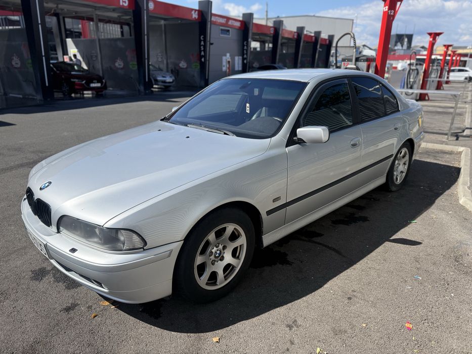 BMW 5 Series 2001 — imagine 2