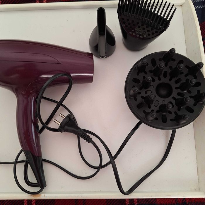 Сешоар Remington, Йонизираща функция, 3 аксесоара, Лилав/Черен