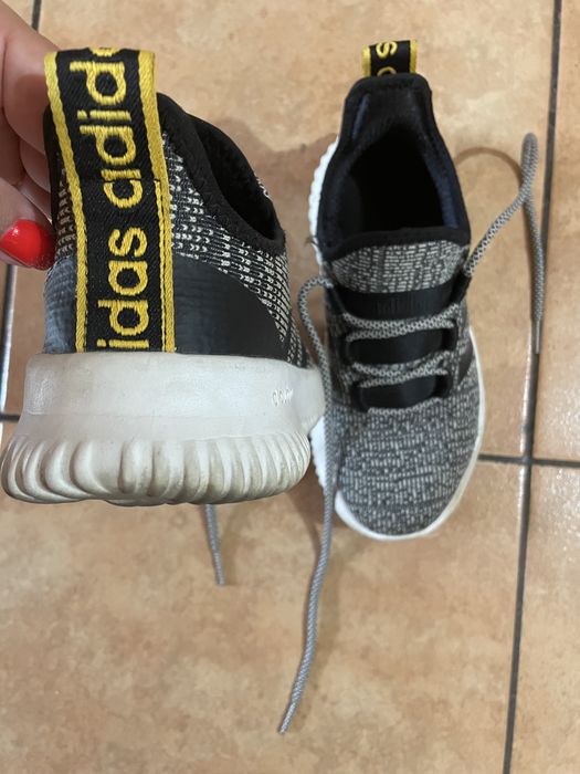 Adidasi Adidas copii