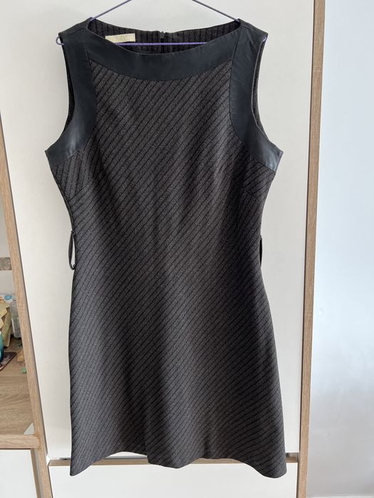Rochie cu inserții de piele ecologică mărimea M 38