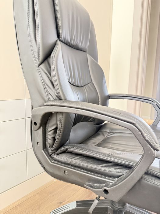 Компьютерный стул