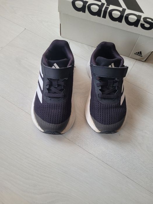 Маратонки Adidas ,размер 28