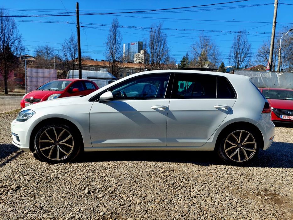 VOLKSWAGEN Golf 2020 — imagine 4