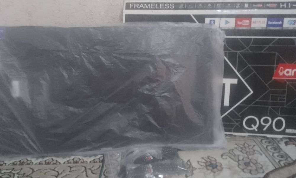Yangi samsung smart 43 lik televizor
