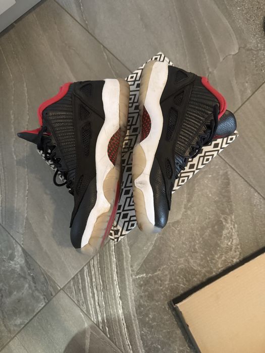 Air Jordan 11 Retro Low IE Bred