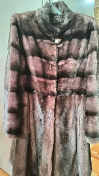 Продам шубу норковую