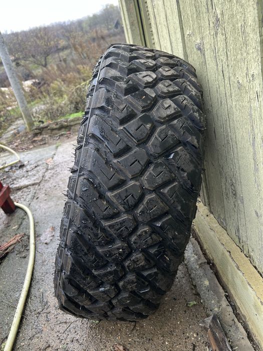 Гуми за кал с джанти Maxxis RAZR MT 245/75/16