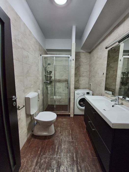 Proprietar, inchiriez ap.  2 camere, zona  Campus, parcare inclusă