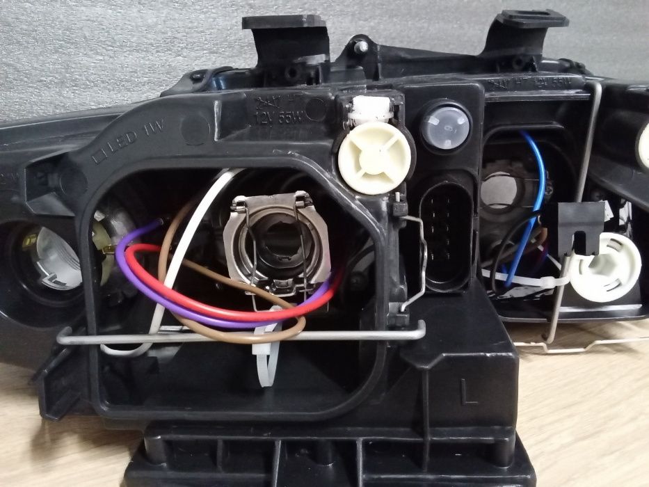 Far faruri halogen stanga/dreapta Audi A4 B6 2000|2001|2002|2003|2004