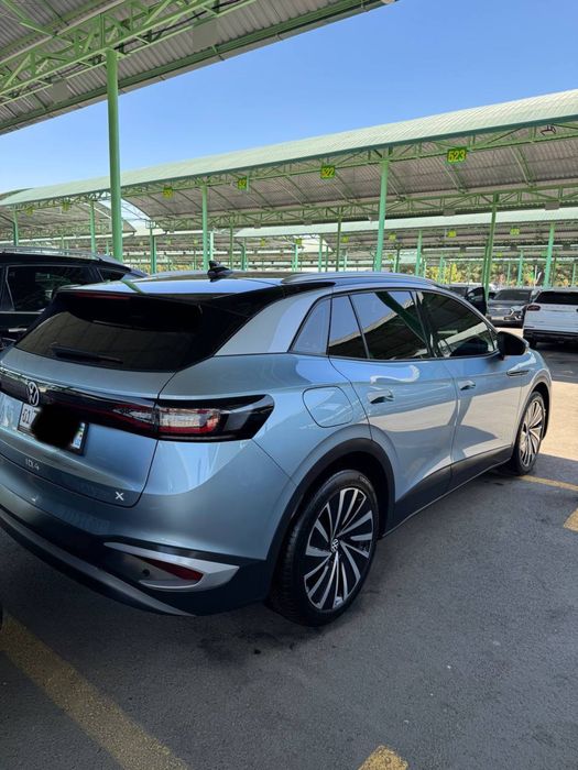 Volkswagen i4  Elektr 530 lik 2021 yil 61000 km Toza