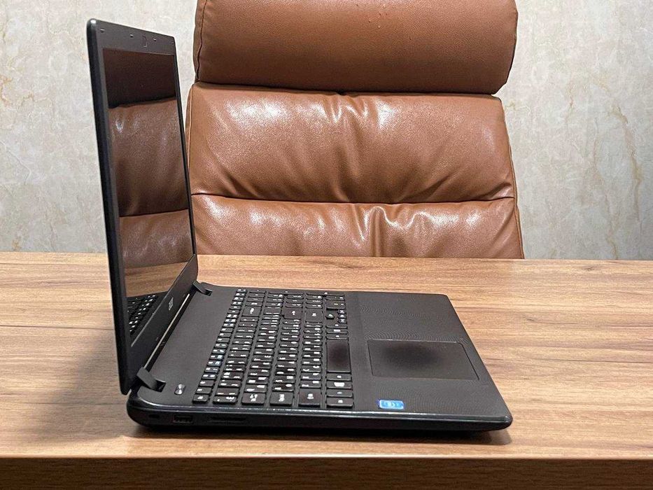 Продам удобный ноутбук ACER.     В хорошем состоянии, без дефектов