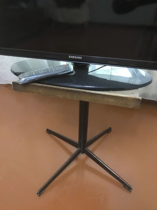 Телевизор Samsung UE40EH5000WXMS