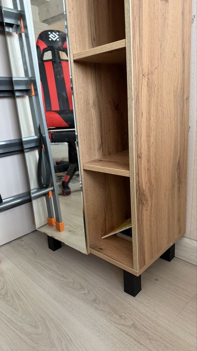 Шкаф-пенал продам