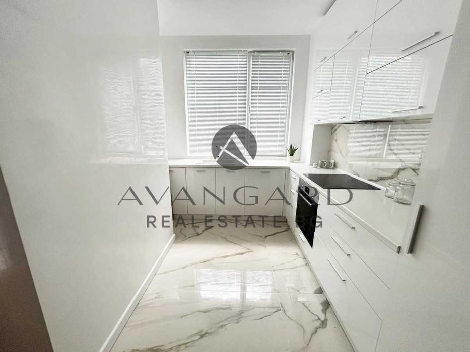 Продава се Къща в Пловдив, Остромила - 388 кв.м за 1225 €/кв.м - Снимка #2