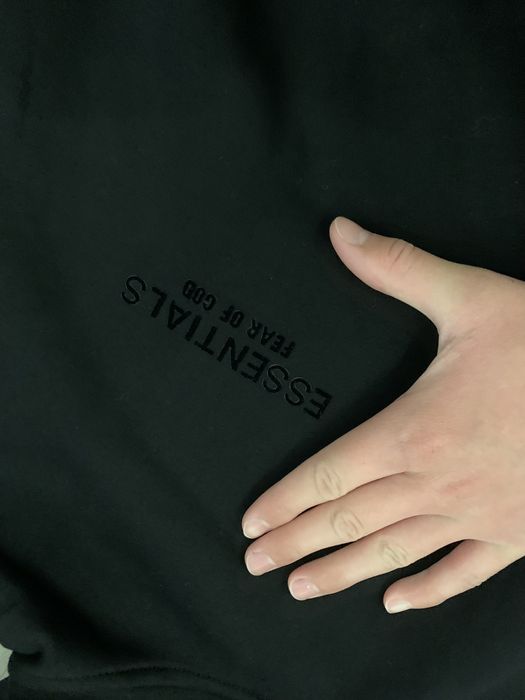 Худи essentials black