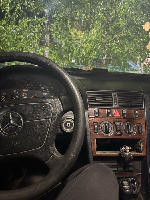 Mercedes benz w202