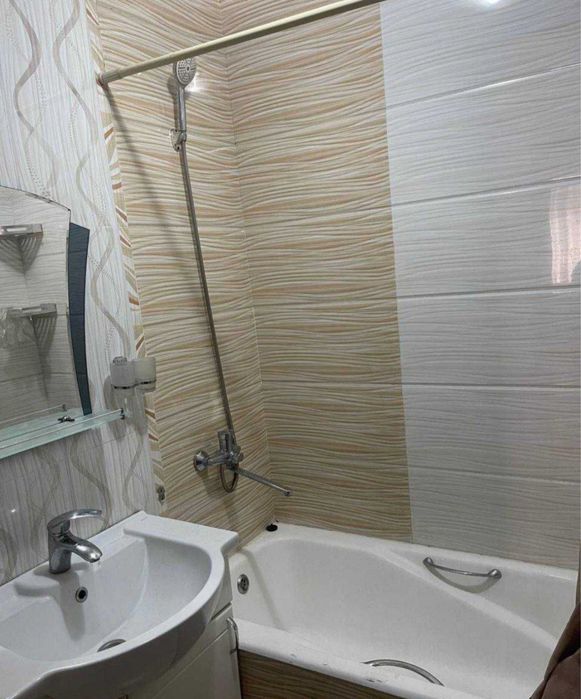 Метро Чиланзар продается 3/1/4 квартира